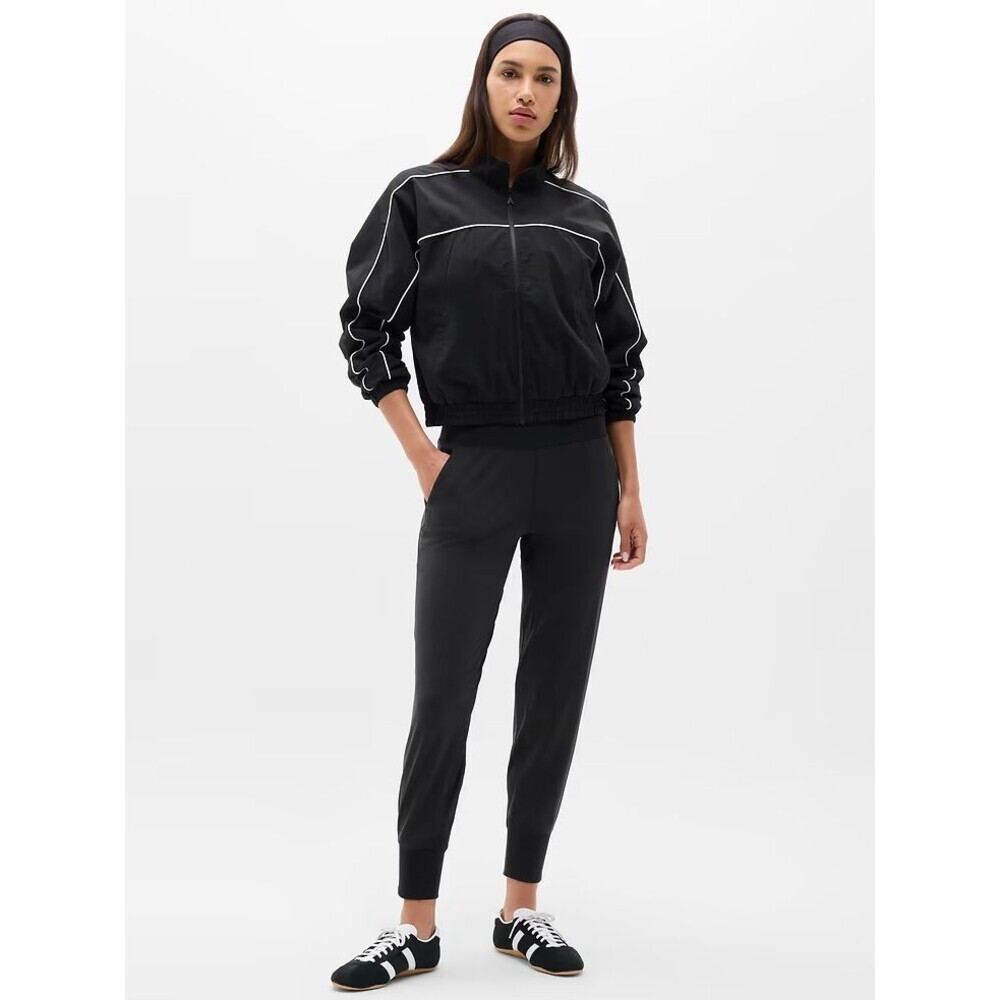 Athleta Women's Venice High Rise Black Jogger Pants Size Medium 597888 $98 - Picture 1 of 10